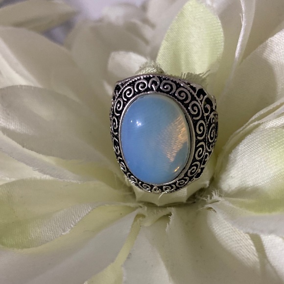 MoonStone Vintage Now Statement Ring 7.5 7.75 - Picture 4 of 8